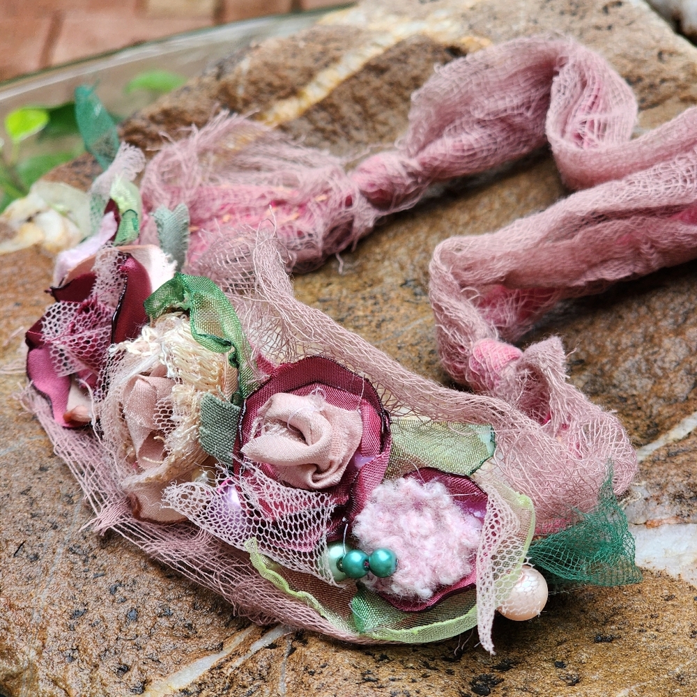 SOLD OUT✅ Victorian Jabot Boho Shabby camelia/flower/Rose Pearl Edwardian - Picture 10 of 14